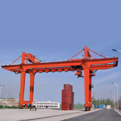 Suwnica bramowa typu RTG / RMG Obsługa kontenerów Z napędem elektrycznym